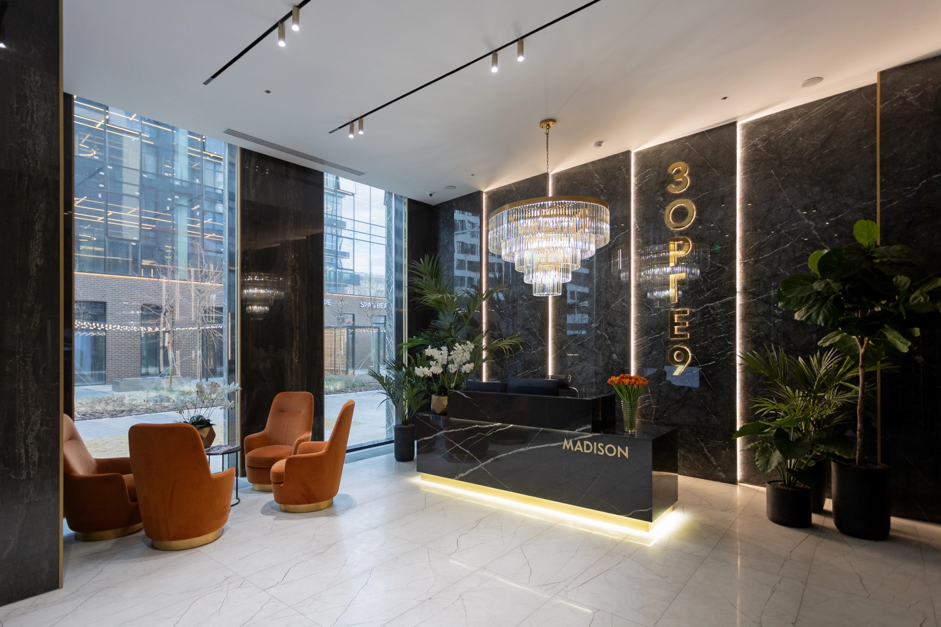 Фотография лобби 1